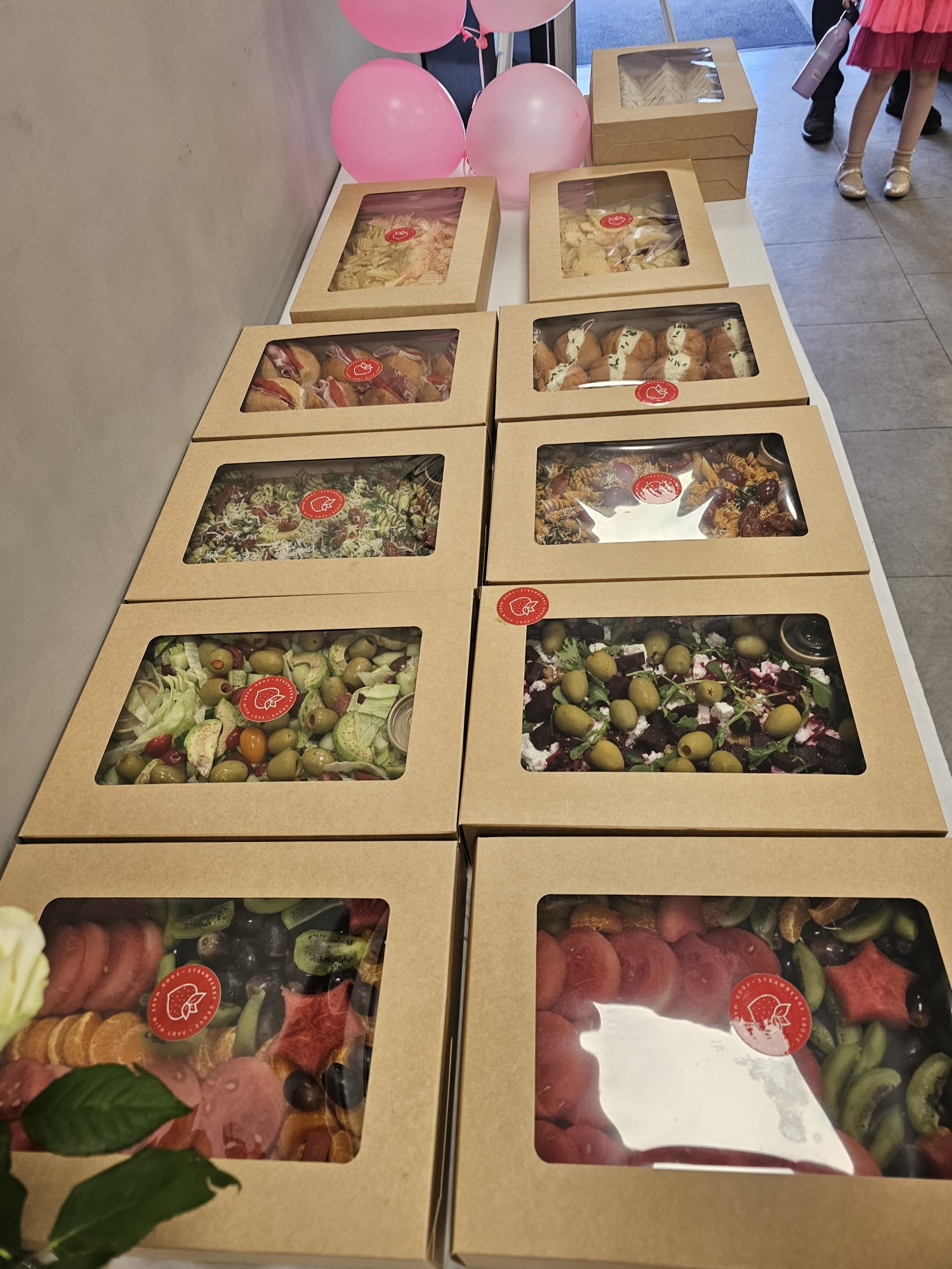 OFFICE LUNCH PACKAGE — DELUXE Serves 15 People