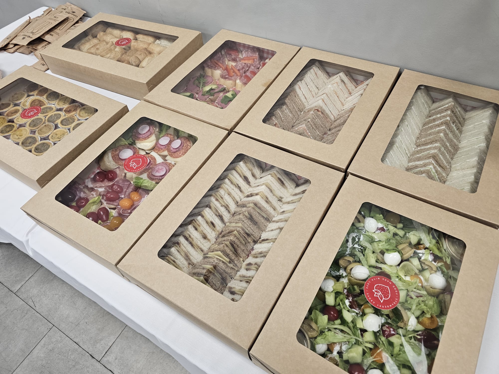 OFFICE LUNCH PACKAGE — REGULAR Serves 15 People